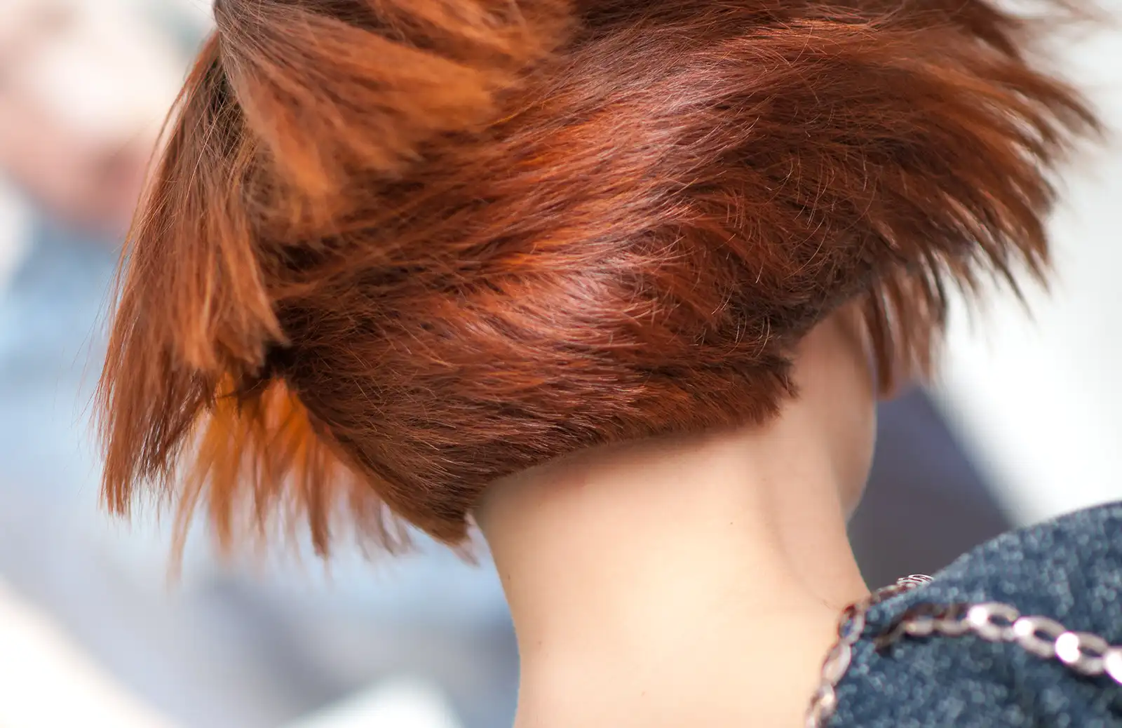 Къса боб прическа